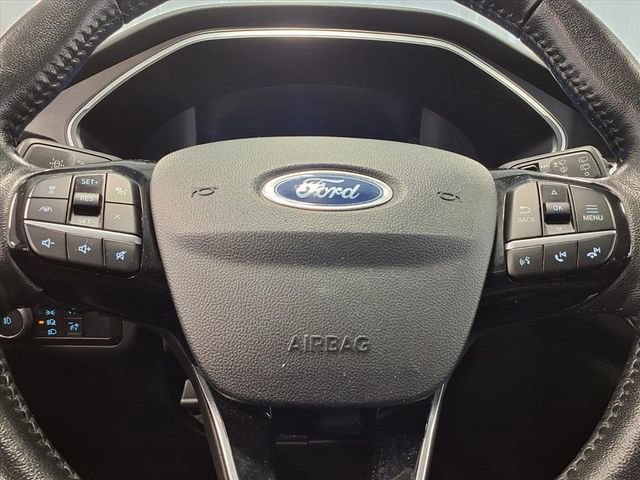 Used 2021 Ford Escape Titanium image 16