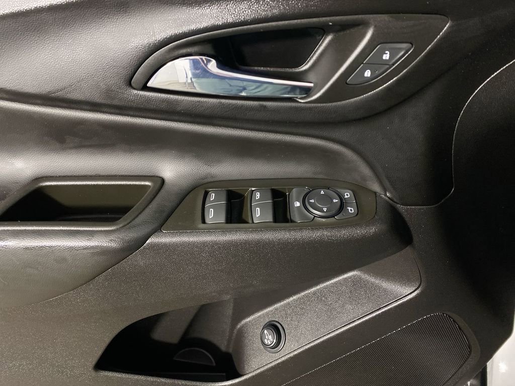 Certified 2024 Chevrolet Equinox LT w/ LPO, Floor Liner Package image 13