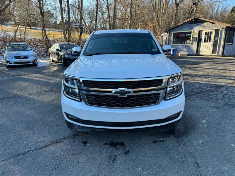 Used 2016 Chevrolet Suburban LT image 2