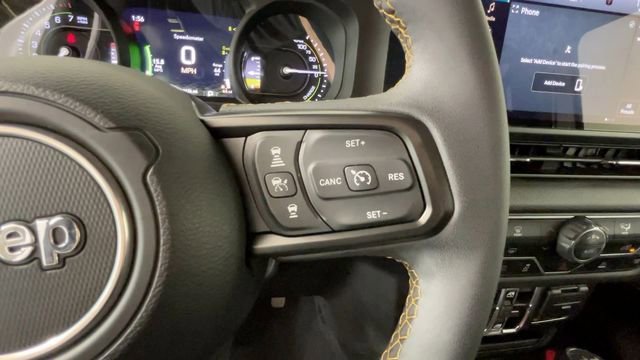 Used 2024 Jeep Wrangler Unlimited AWD/4WD image 23