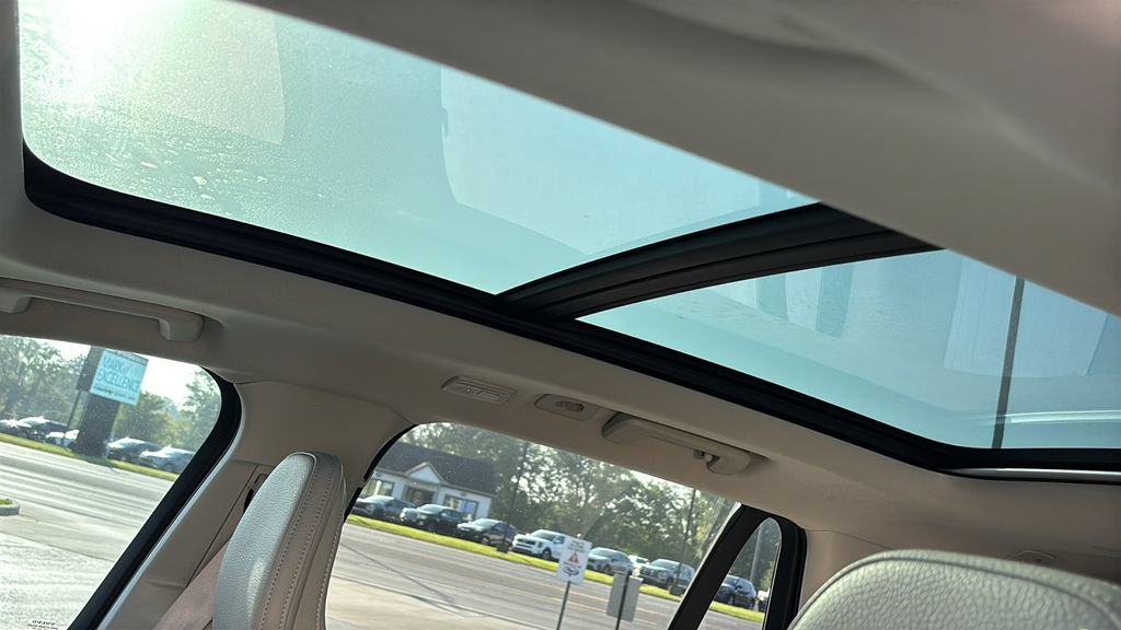 Certified 2023 Volvo XC90 B6 Plus w/ Protection Package Premier AWD/4WD image 10