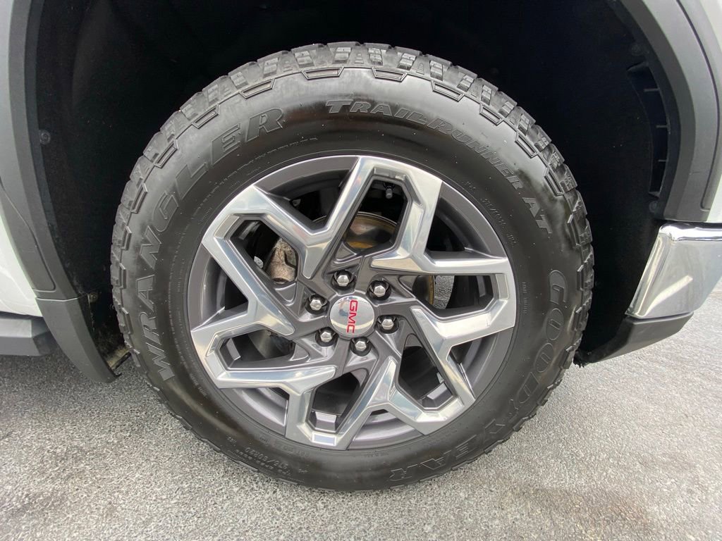 Used 2022 GMC Sierra 1500 SLT AWD/4WD image 29