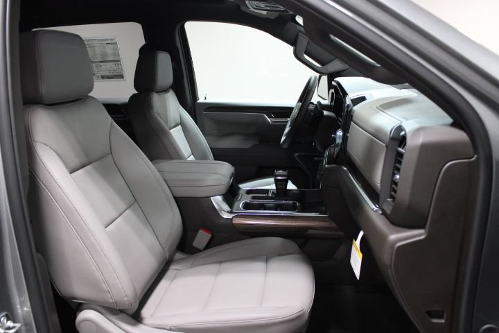 New 2026 Chevrolet Silverado 1500 RST w/ RST All Star Premium Package AWD/4WD image 25