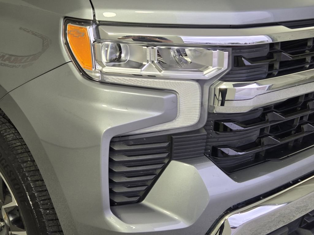 Used 2024 Chevrolet Silverado 1500 LT w/ Texas Edition Plus RWD image 9