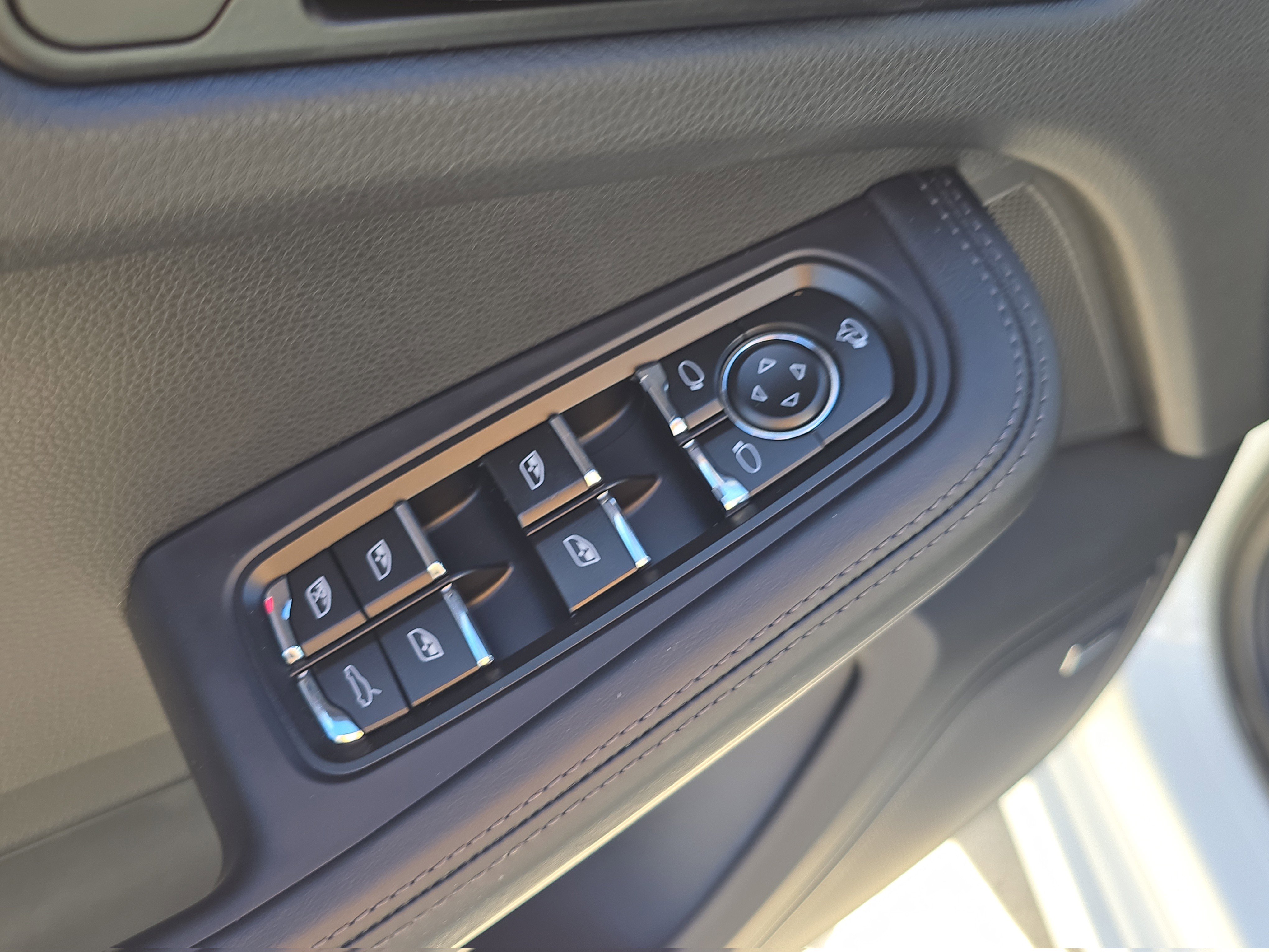 Used 2024 Porsche Macan GTS image 22