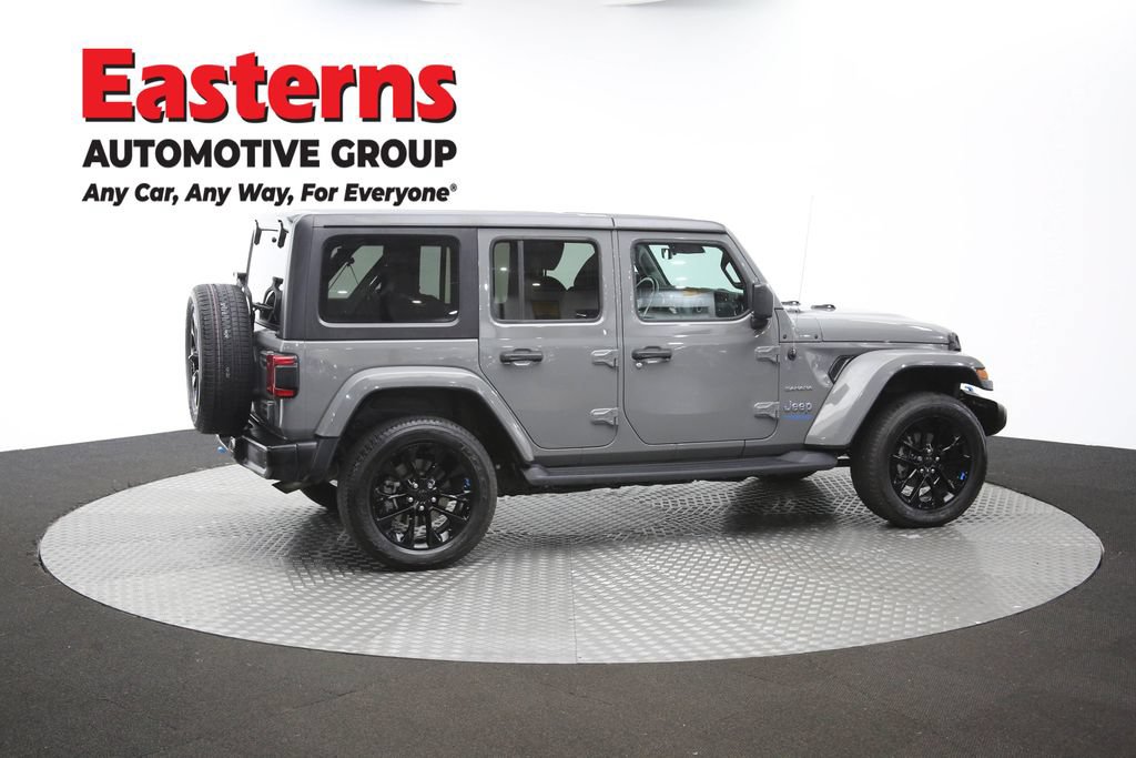 Used 2022 Jeep Wrangler Unlimited Sahara w/ Cold Weather Group AWD/4WD image 42
