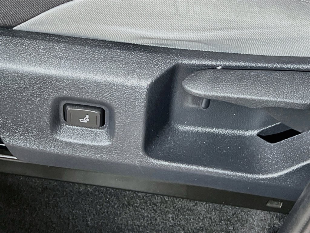 Used 2026 Toyota Tacoma TRD Sport RWD image 12