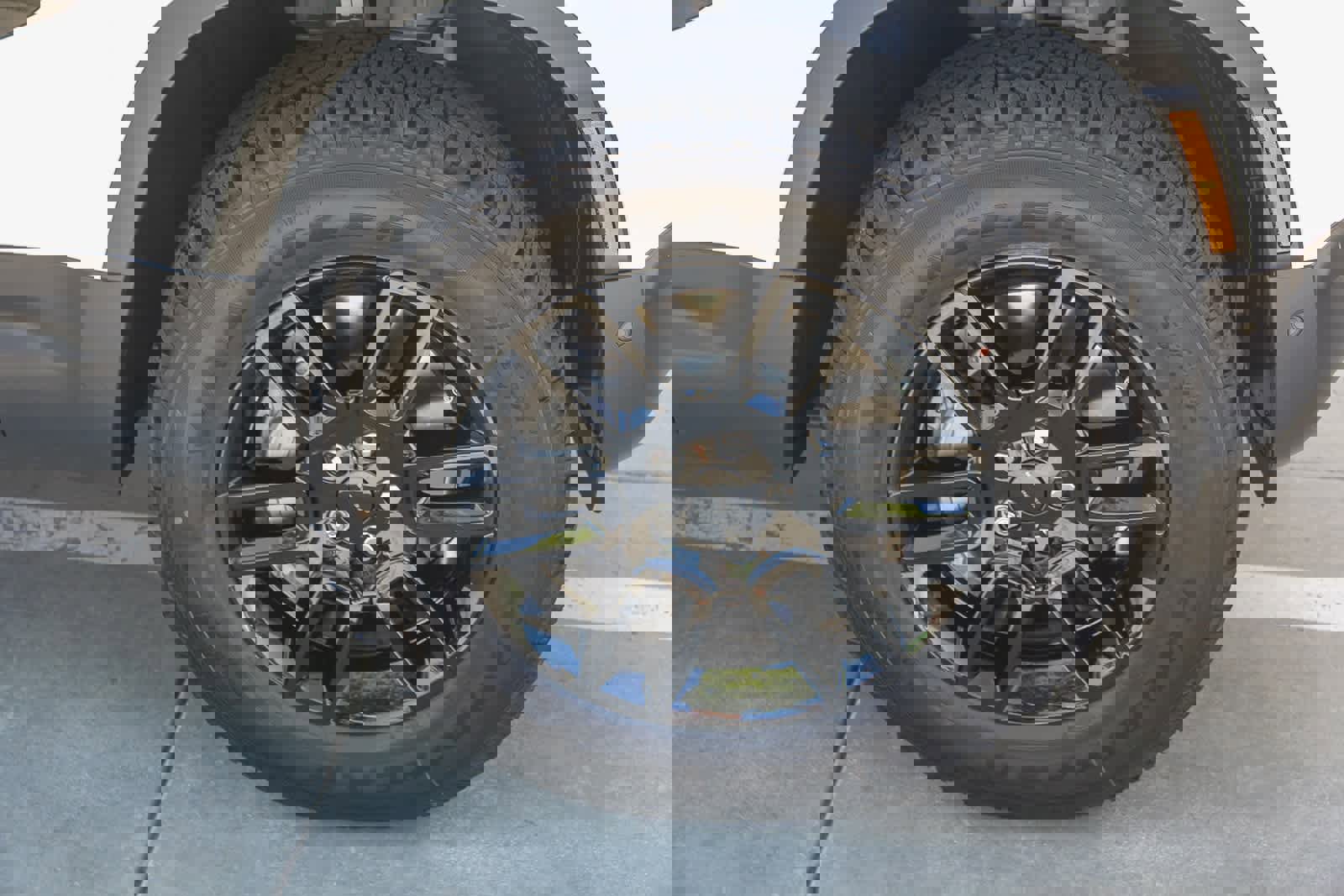 New 2026 Land Rover Defender 110 S image 9