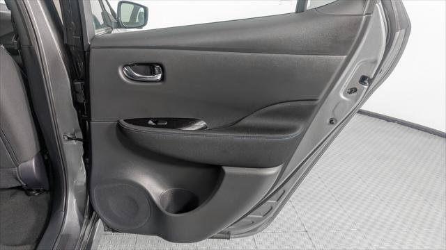Used 2020 Nissan Leaf SV w/ SV Technology Package FWD image 19