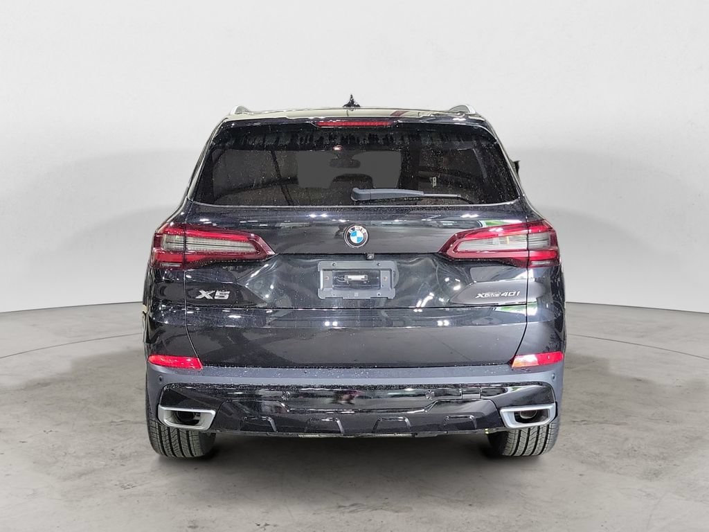 Used 2022 BMW X5 xDrive40i w/ Premium Package AWD/4WD image 4