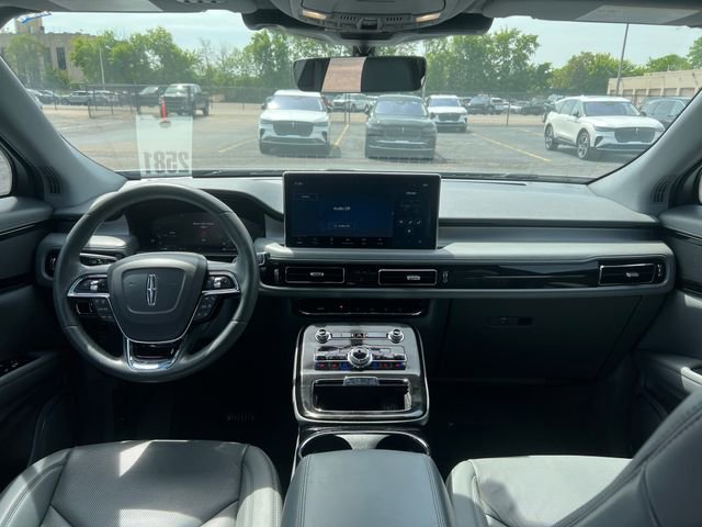 Certified 2023 Lincoln Nautilus Reserve FWD image 16