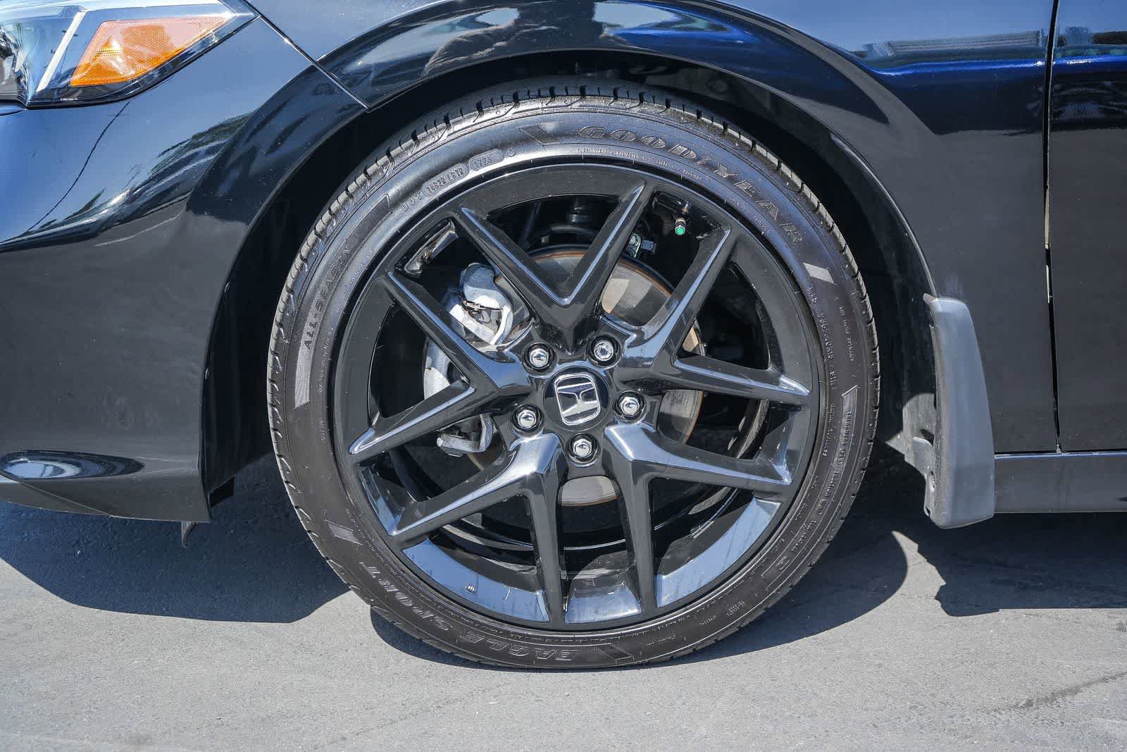 Used 2025 Honda Civic Sport image 11
