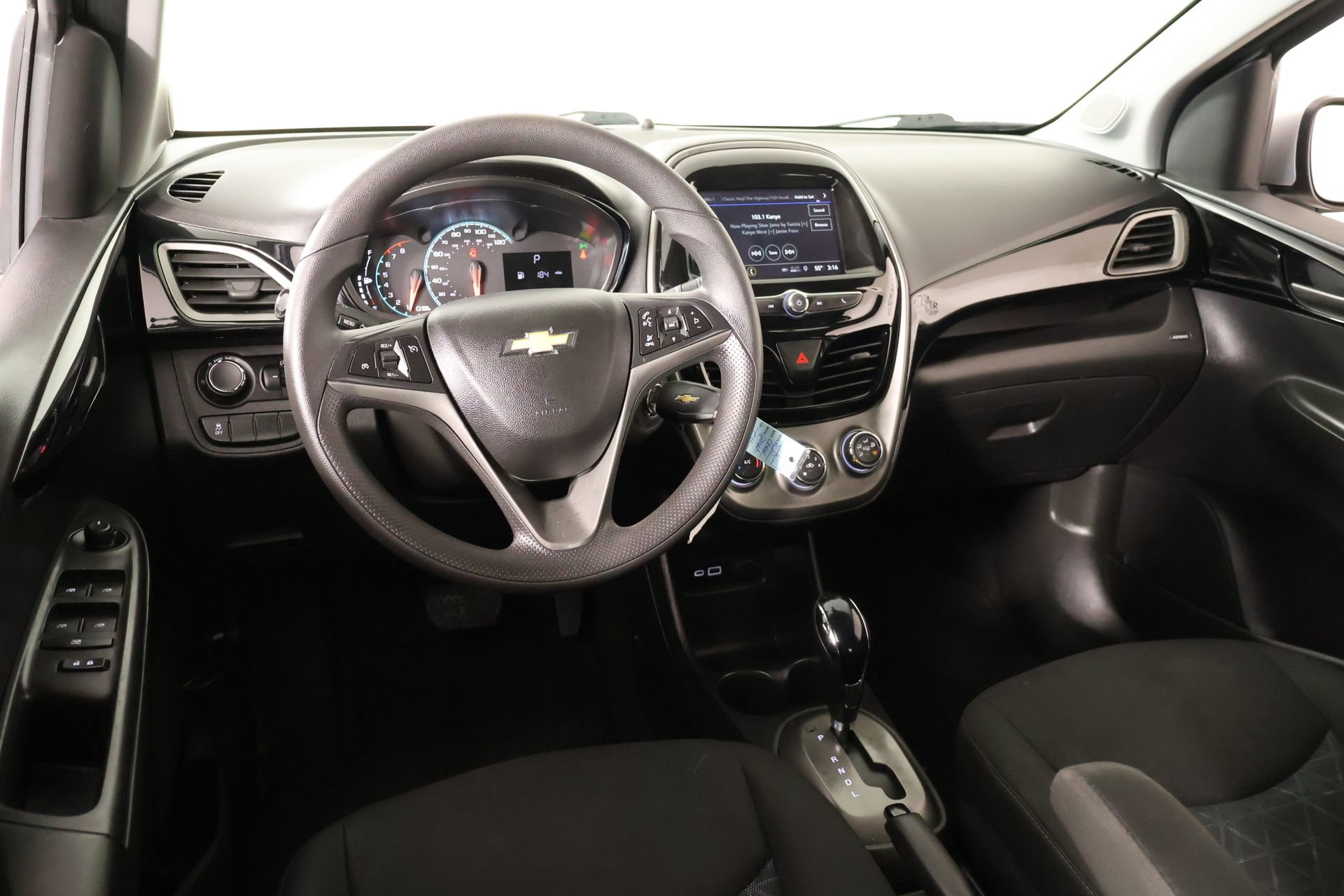 Used 2022 Chevrolet Spark LT FWD image 2