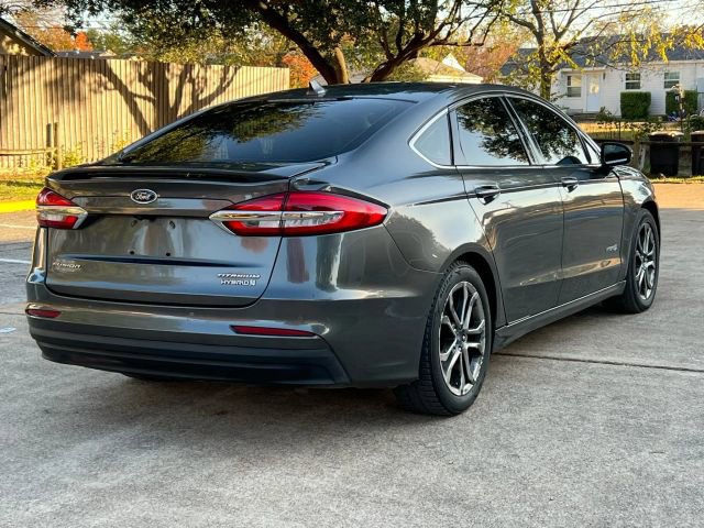 Used 2019 Ford Fusion Titanium image 5