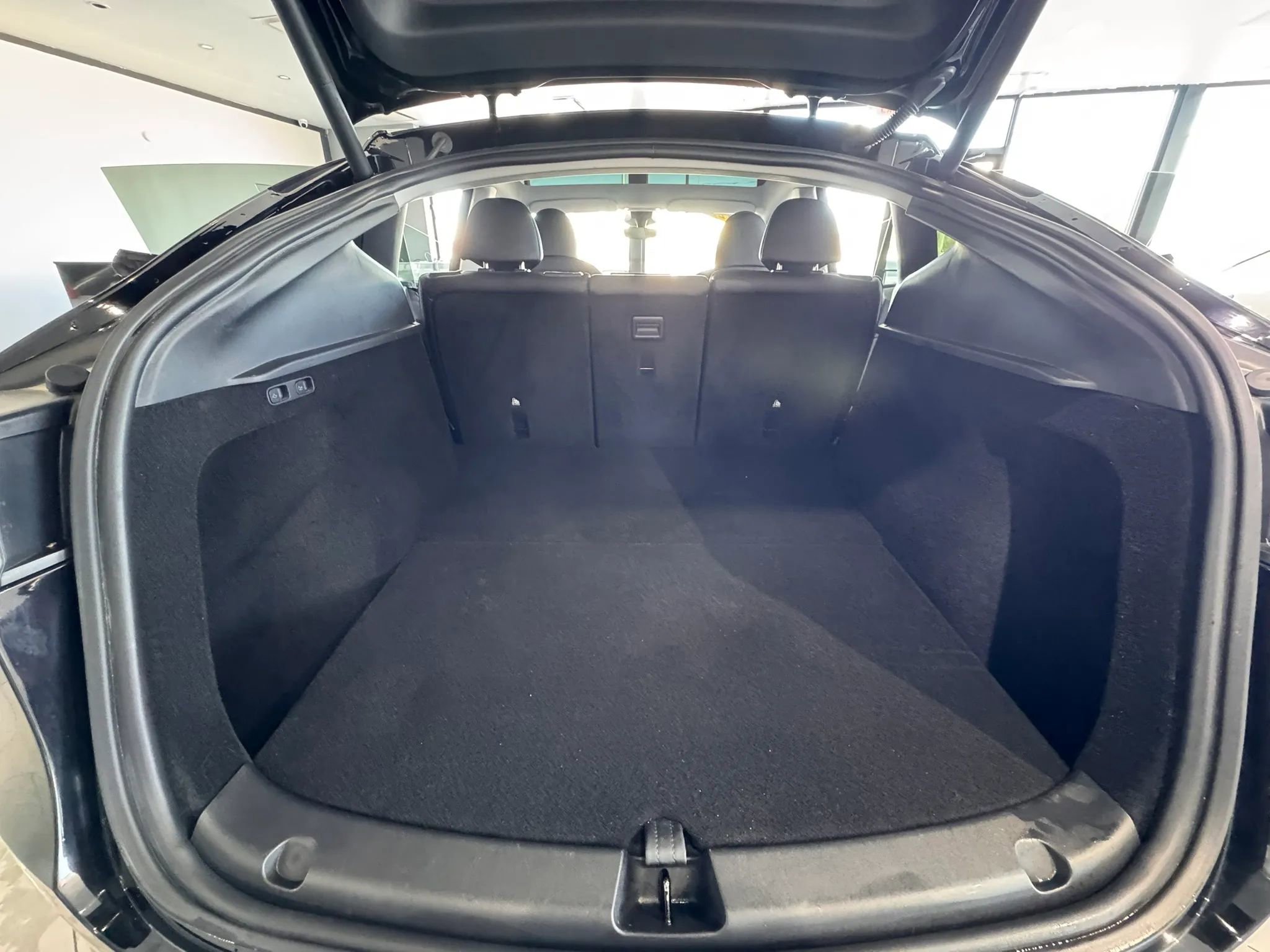 Used 2023 Tesla Model Y Long Range image 21