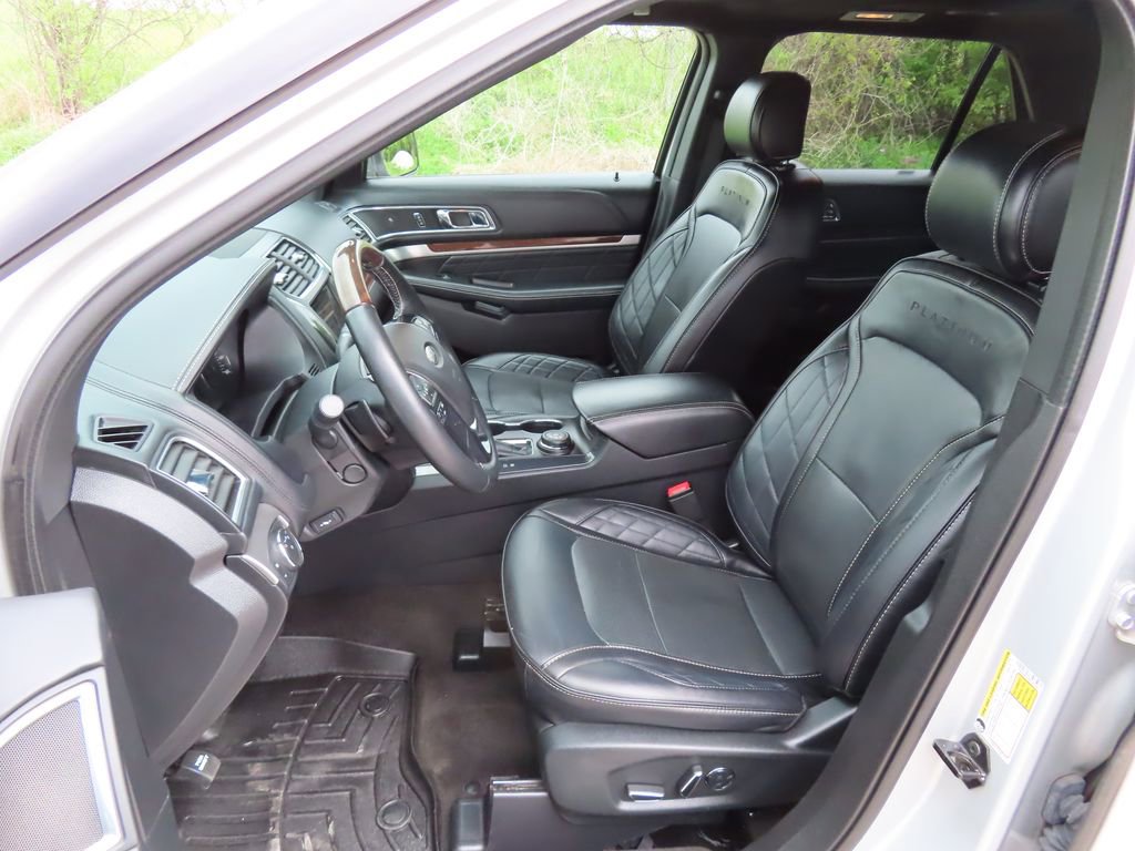 Used 2017 Ford Explorer Platinum AWD/4WD image 23