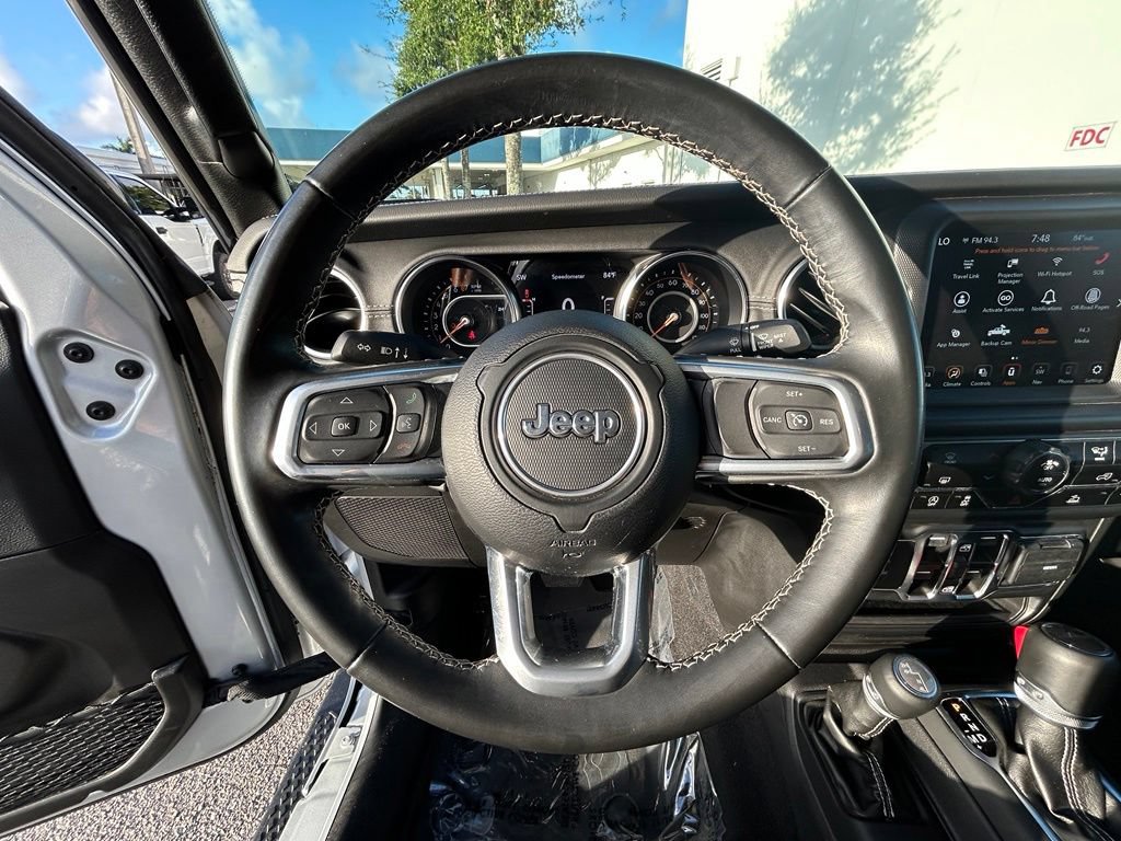 Used 2022 Jeep Gladiator Overland w/ Popular Equipment Package AWD/4WD image 16