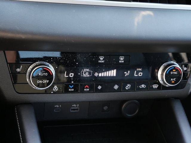 Used 2025 Mitsubishi Outlander SEL AWD/4WD image 24