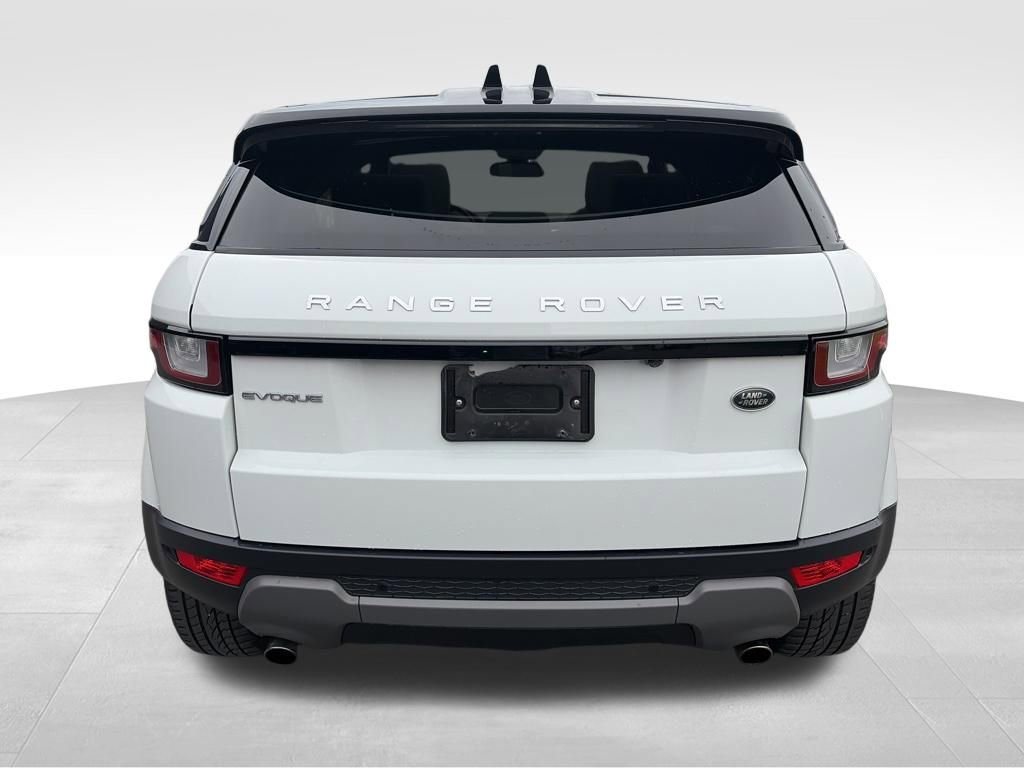 Used 2017 Land Rover Range Rover Evoque SE image 26