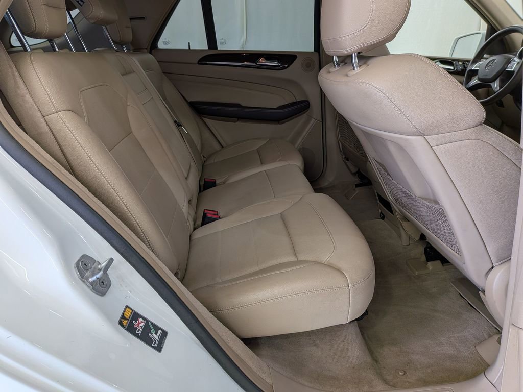 Used 2015 Mercedes-Benz ML 350 4MATIC image 30