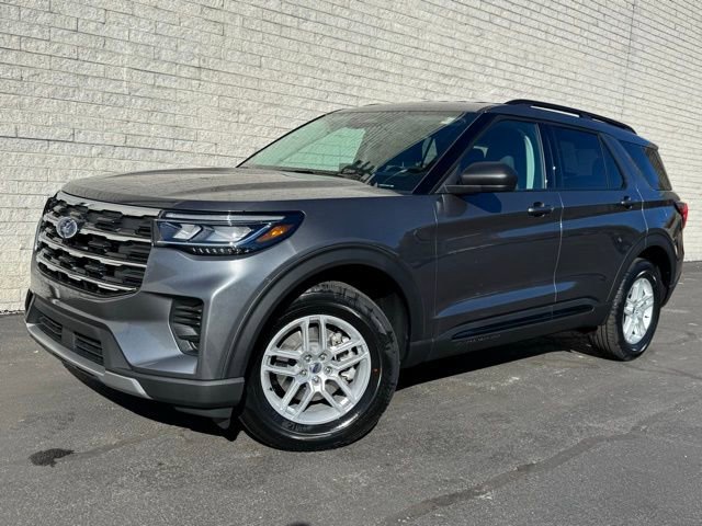New 2026 Ford Explorer Active image 2