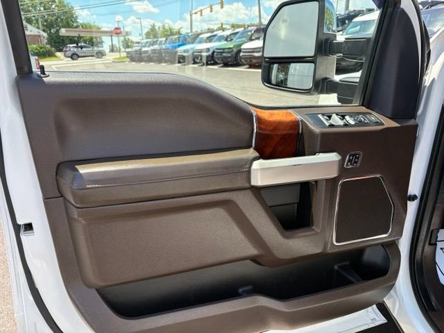 Used 2022 Ford F350 King Ranch w/ King Ranch Ultimate Package AWD/4WD image 16