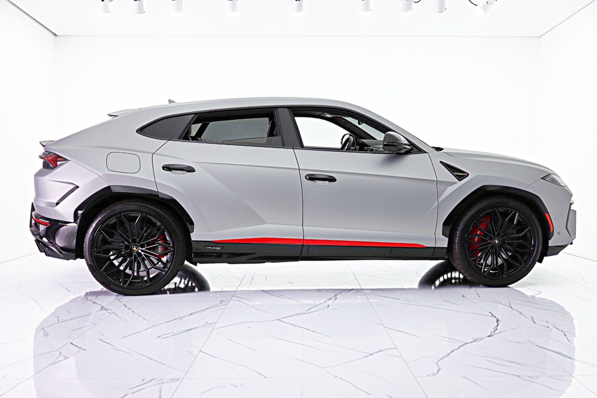 Used 2025 Lamborghini Urus S AWD/4WD image 14