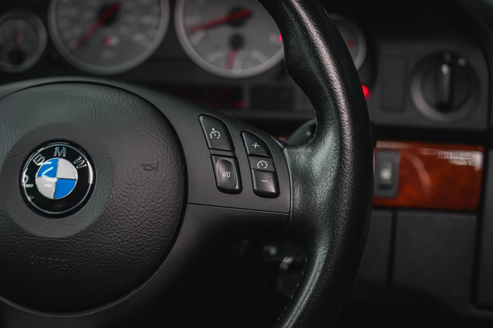 Used 2003 BMW M5 image 42