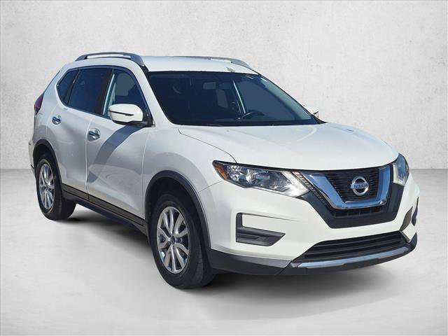 Used 2017 Nissan Rogue SV FWD image 3