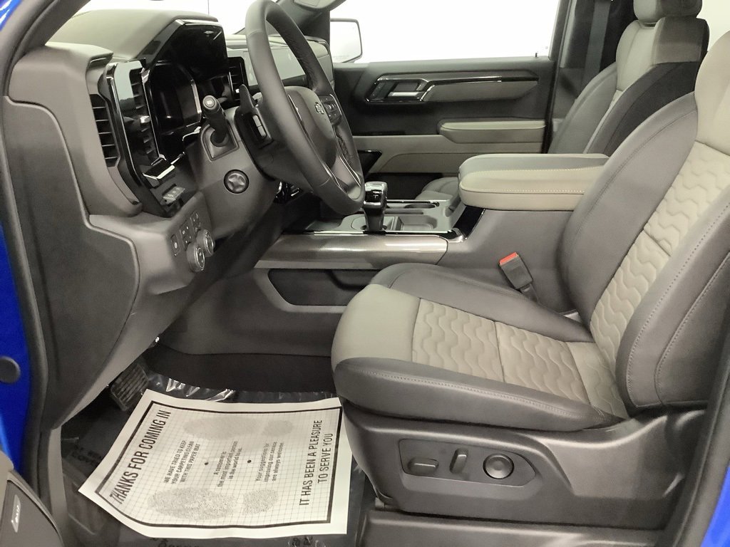 New 2026 Chevrolet Silverado 1500 ZR2 w/ Dark Appearance Package image 11