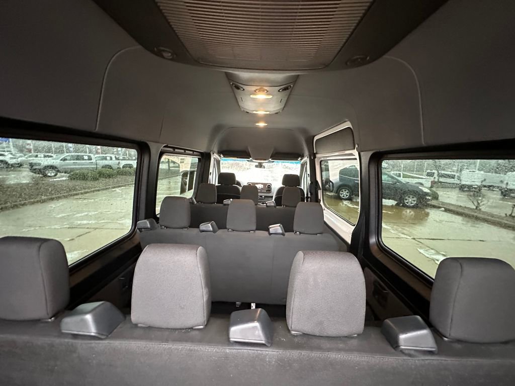 Used 2024 Mercedes-Benz Sprinter 2500 image 28