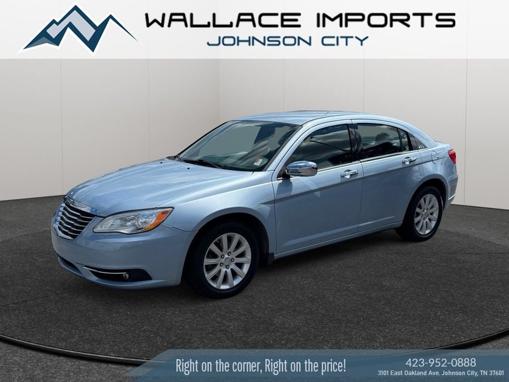 Used 2014 Chrysler 200 Limited FWD image 2