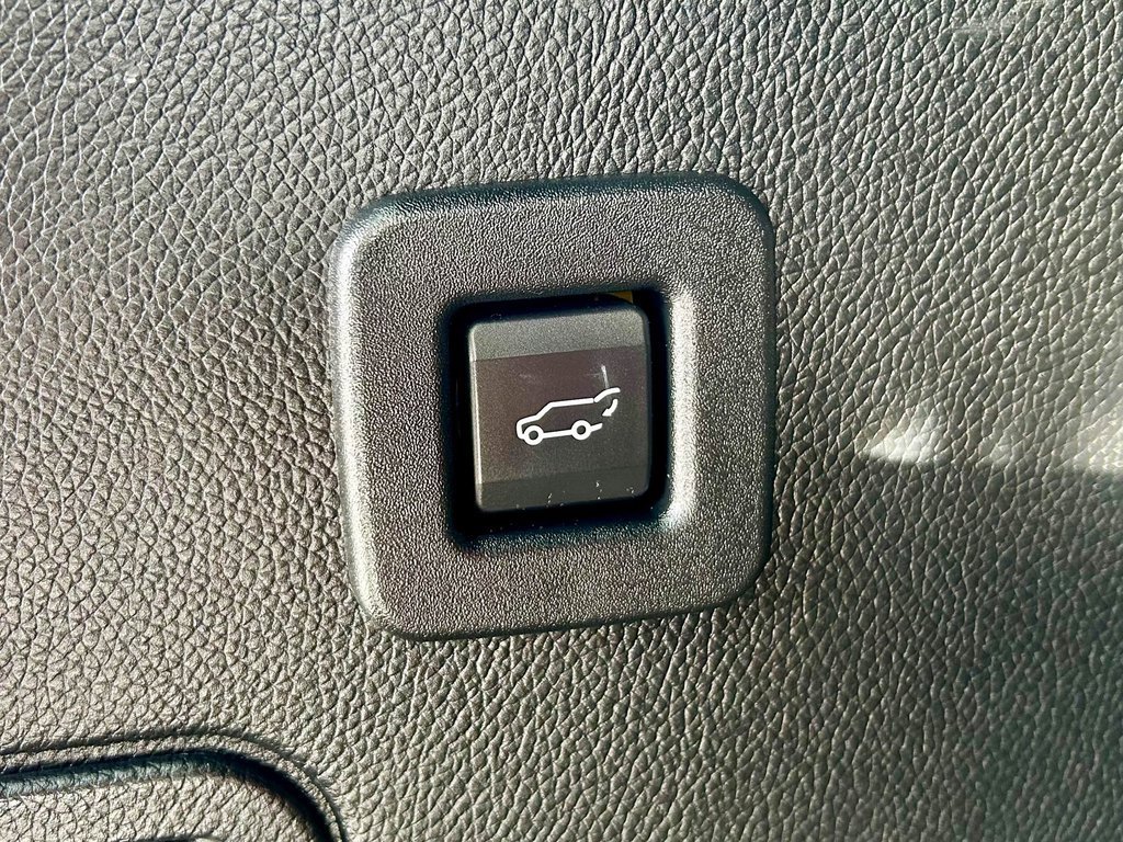 Used 2017 Lincoln Navigator L Reserve image 21