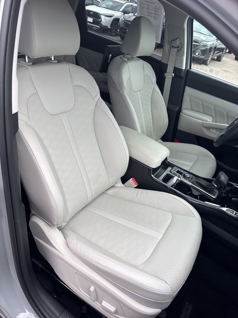 Used 2025 Kia Sorento SX AWD/4WD image 35