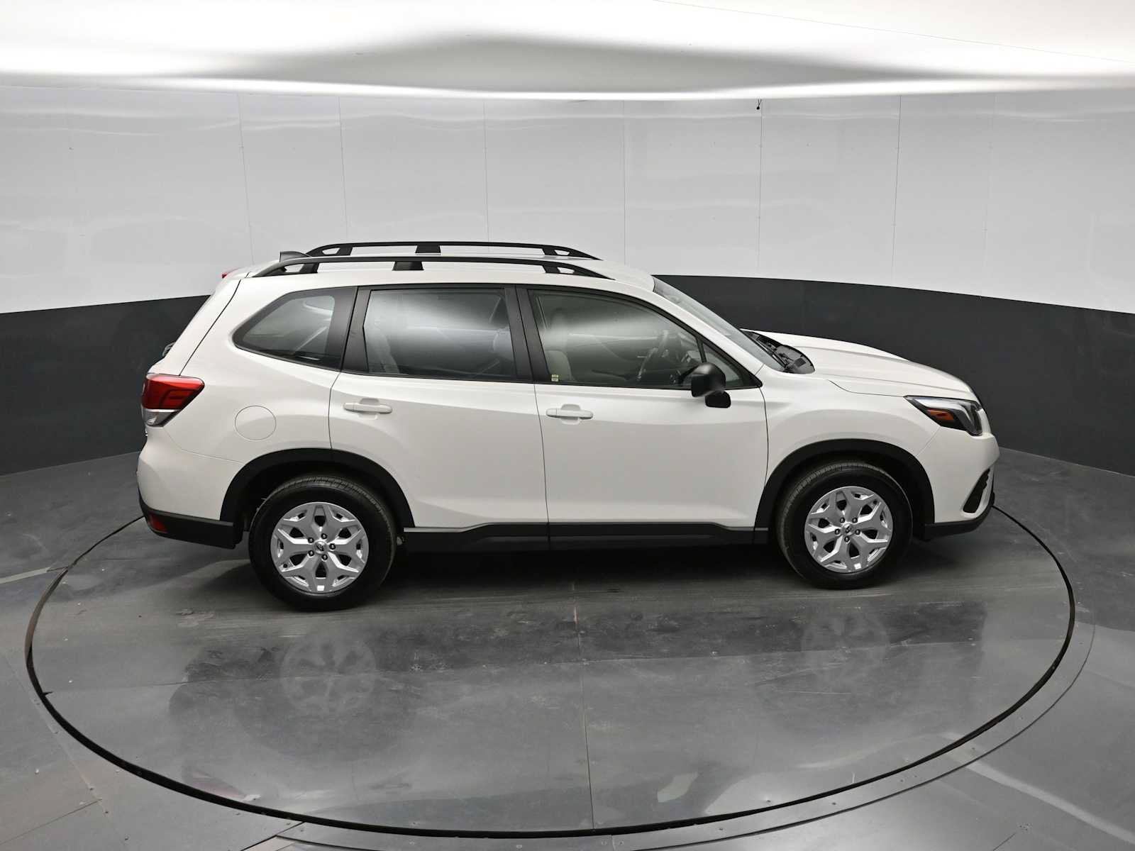 Used 2024 Subaru Forester AWD/4WD image 31