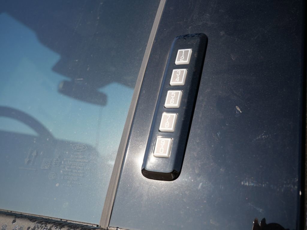 New 2026 Ford F350 Platinum w/ FX4 Off-Road Package image 10