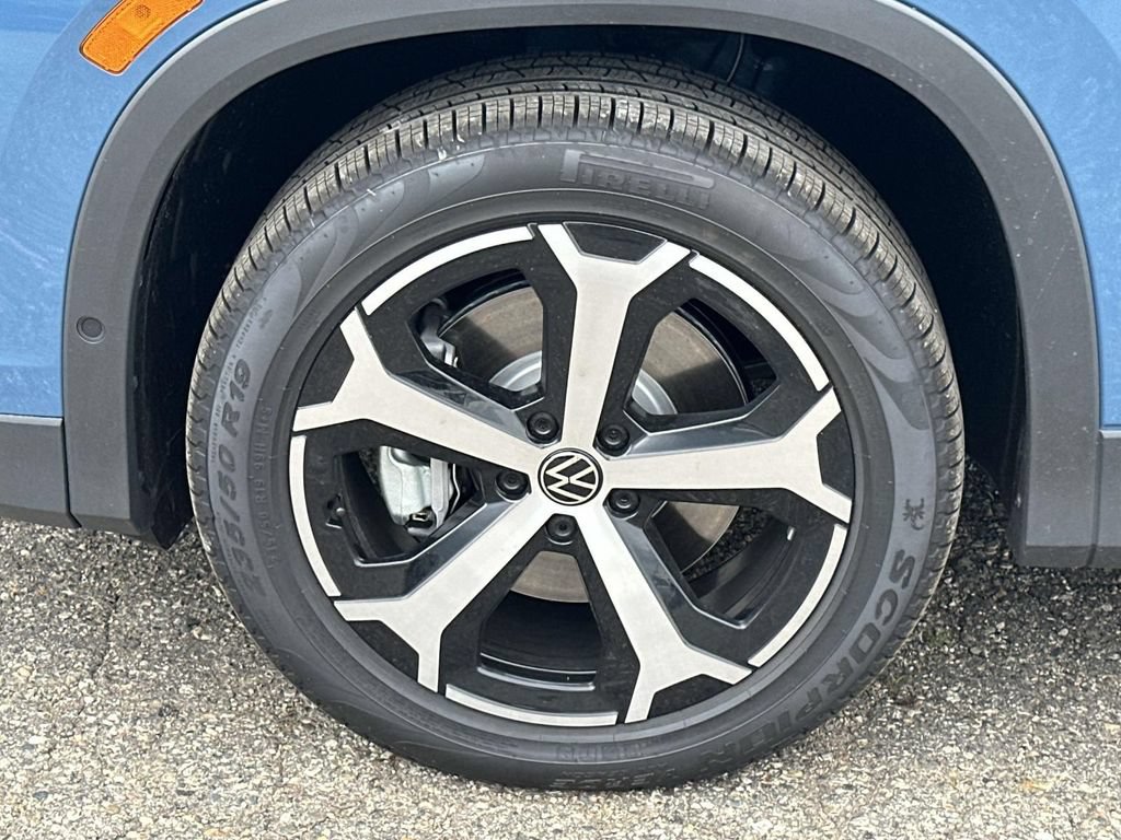 New 2026 Volkswagen Tiguan SE AWD/4WD image 7
