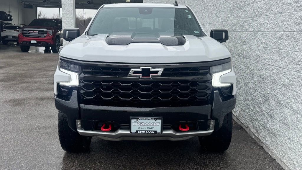 Used 2024 Chevrolet Silverado 1500 ZR2 w/ Technology Package image 5