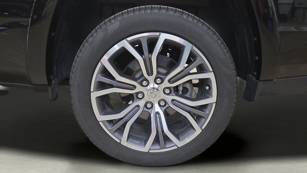 Used 2025 RAM 1500 Tungsten w/ Trailer Tow Group AWD/4WD image 41