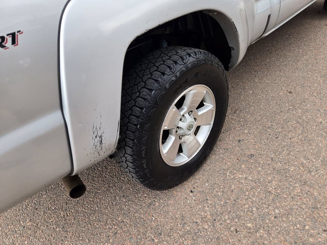 Used 2009 Toyota Tacoma PreRunner RWD image 11