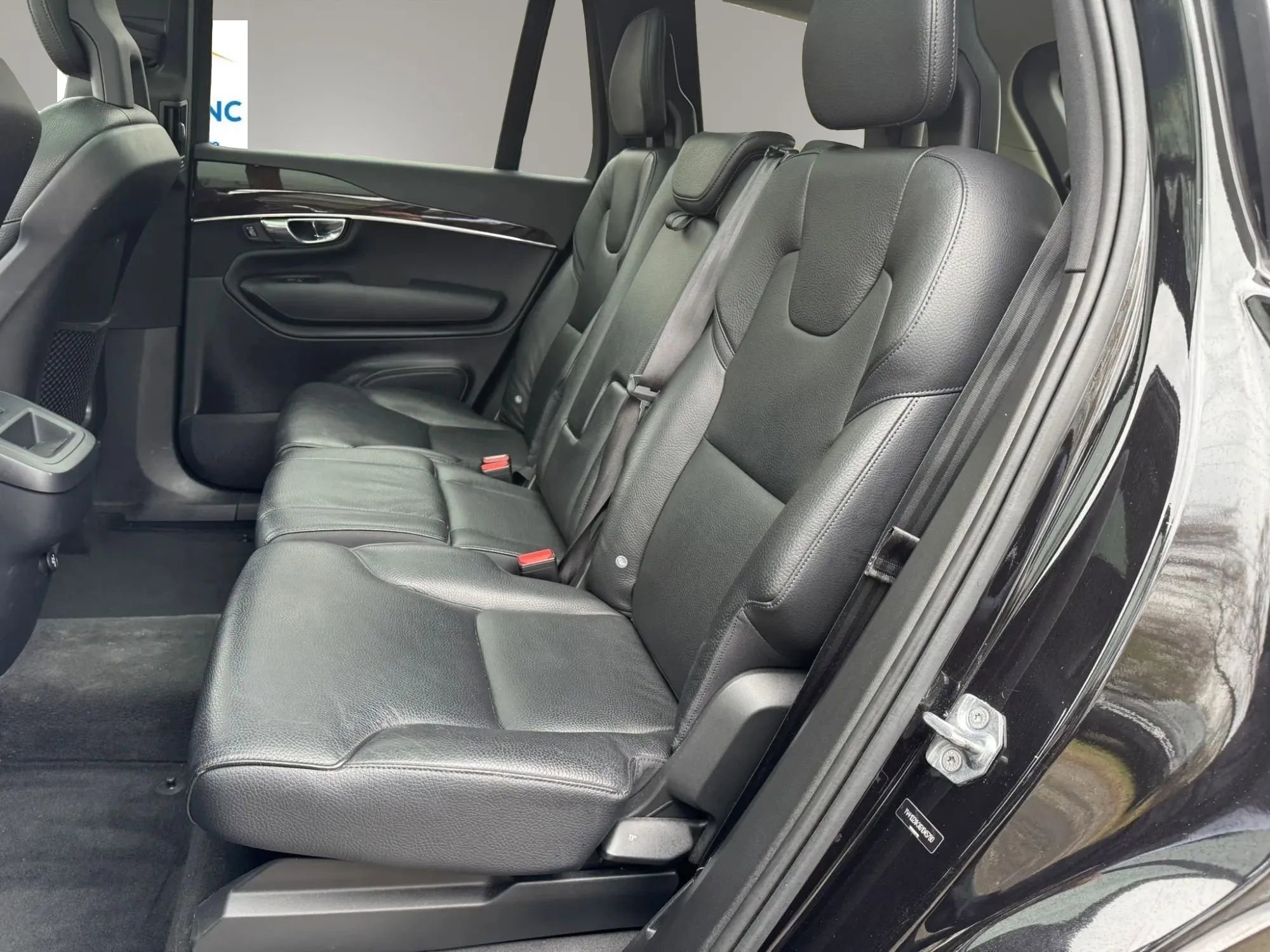 Used 2016 Volvo XC90 T5 Momentum image 23