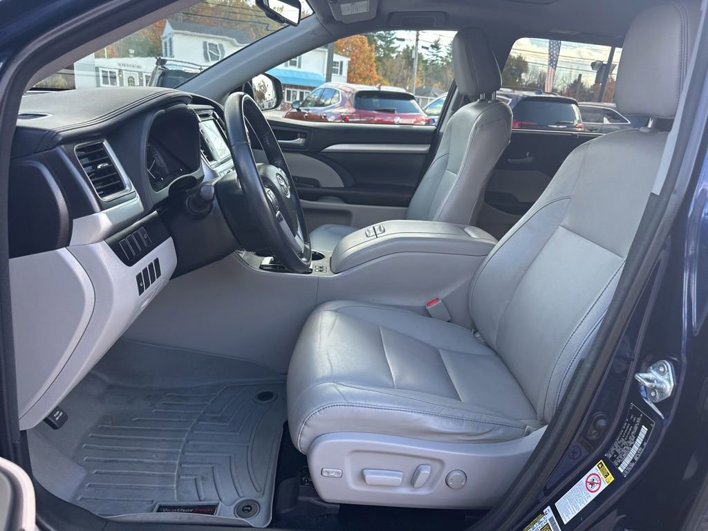 Used 2016 Toyota Highlander XLE image 9