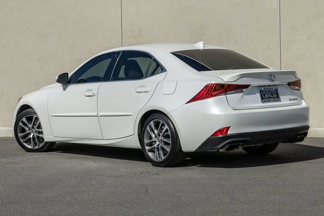 Used 2019 Lexus IS 300 image 3