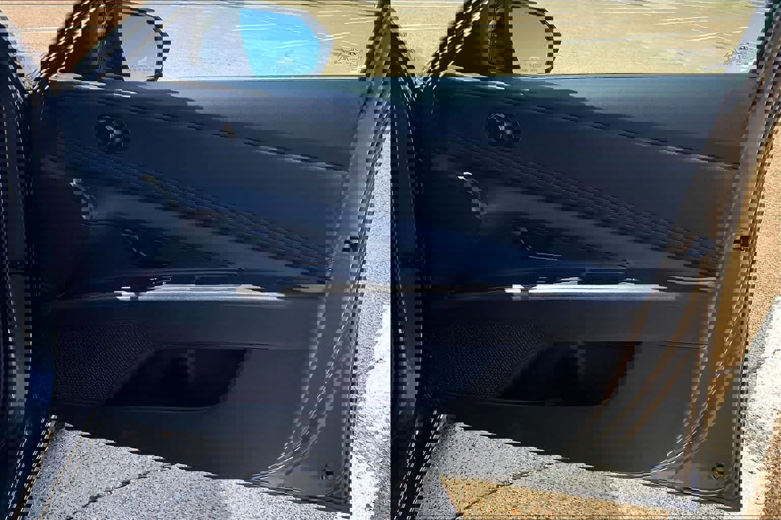 Used 2025 Hyundai Elantra Sport image 28