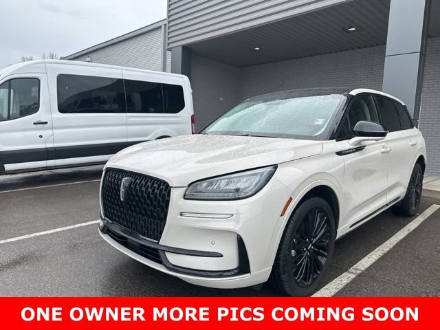 Used 2023 Lincoln Corsair Standard w/ Equipment Group 101A image 2