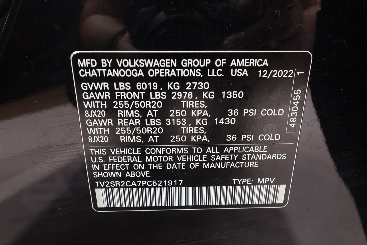 Used 2023 Volkswagen Atlas SEL R-Line AWD/4WD image 32
