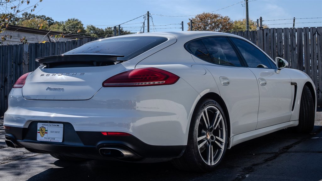 Used 2014 Porsche Panamera 4 image 4