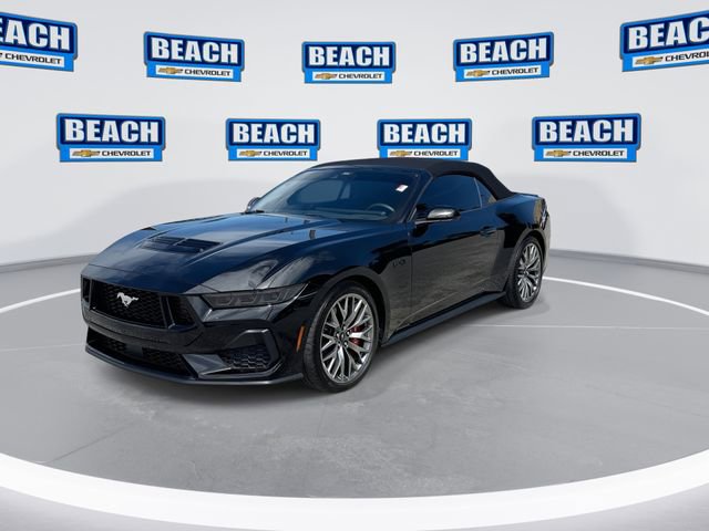 Used 2025 Ford Mustang GT Premium RWD image 4