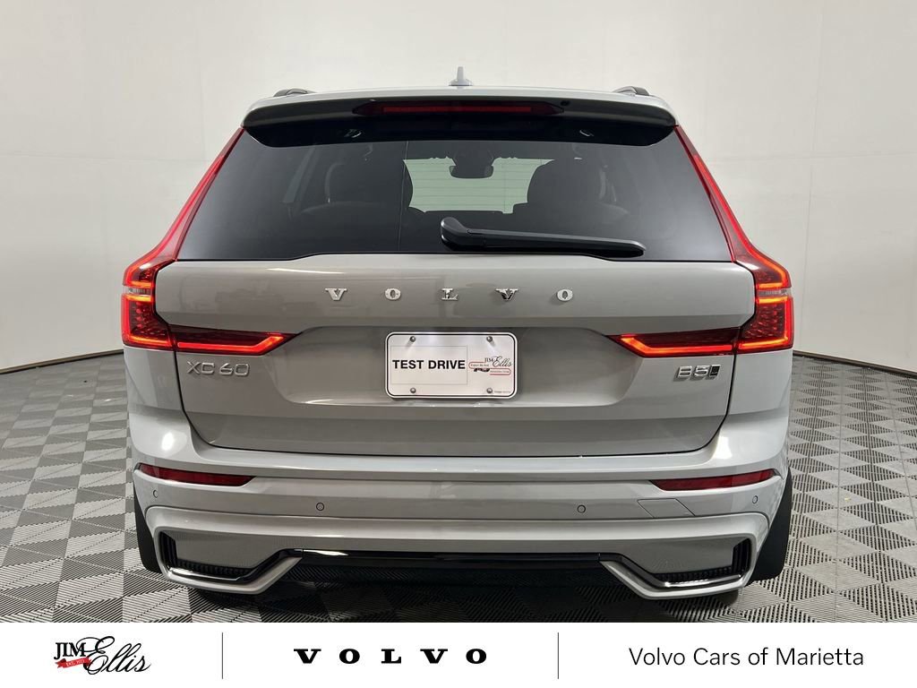 New 2026 Volvo XC60 B5 Core w/ Climate Package image 7