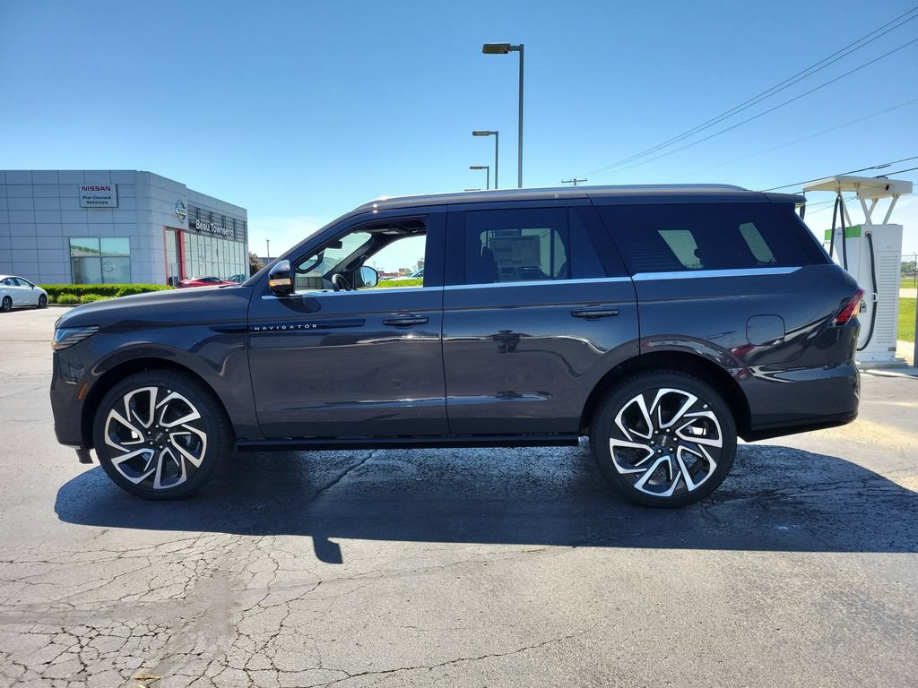 New 2026 Lincoln Navigator Black Label AWD/4WD image 7